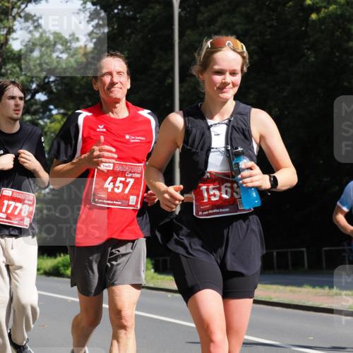 13.09.2026 - 21. swb-Marathon Bremen TobiasT http://msf.ph/oto/10251117 13.09.2026 12:38:02 Laufen 1778, 457, 21, 26, 1569, 21 meine-sportfotos.de