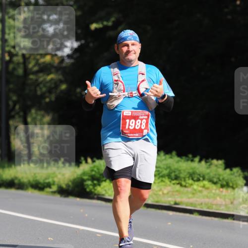 13.09.2026 - 21. swb-Marathon Bremen TobiasT http://msf.ph/oto/10251181 13.09.2026 12:38:59 Laufen 1988, 26 meine-sportfotos.de