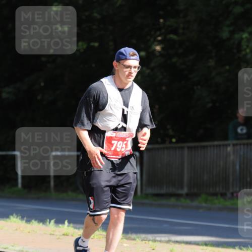 13.09.2026 - 21. swb-Marathon Bremen TobiasT http://msf.ph/oto/10251365 13.09.2026 12:41:23 Laufen 795 meine-sportfotos.de