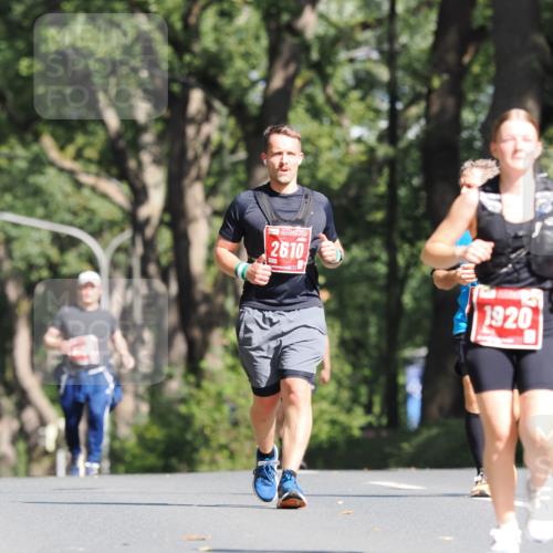 13.09.2026 - 21. swb-Marathon Bremen TobiasT http://msf.ph/oto/10251470 13.09.2026 12:43:19 Laufen 2610, 1920 meine-sportfotos.de