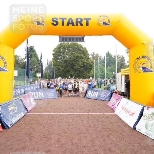 13.09.2026 - Airport Race Dennis Weichert http://msf.ph/oto/10255027 13.09.2026 09:59:26 Laufen  meine-sportfotos.de