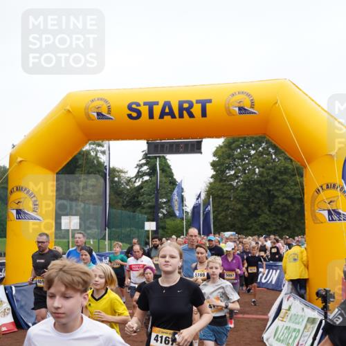 13.09.2026 - Airport Race Dennis Weichert http://msf.ph/oto/10255514 13.09.2026 10:00:40 Laufen  meine-sportfotos.de