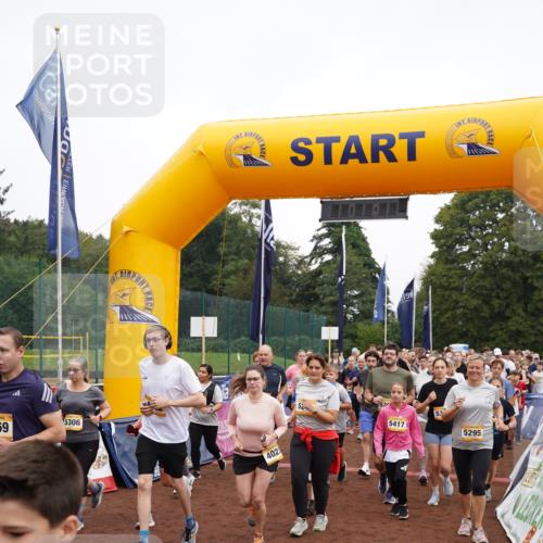 13.09.2026 - Airport Race Dennis Weichert http://msf.ph/oto/10255893 13.09.2026 10:01:03 Laufen  meine-sportfotos.de