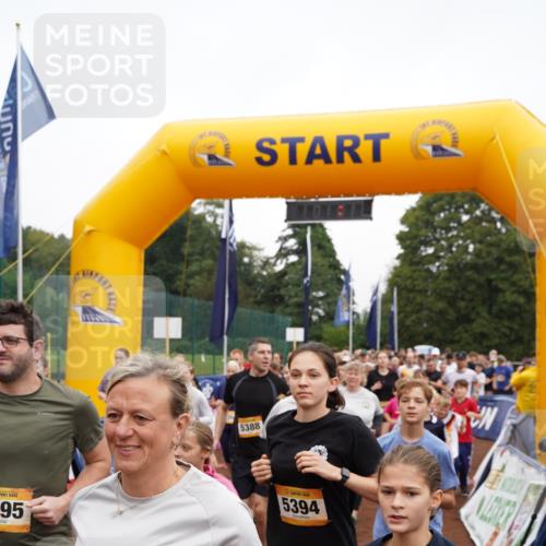13.09.2026 - Airport Race Dennis Weichert http://msf.ph/oto/10255940 13.09.2026 10:01:06 Laufen  meine-sportfotos.de