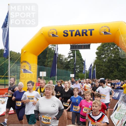 13.09.2026 - Airport Race Dennis Weichert http://msf.ph/oto/10255977 13.09.2026 10:01:08 Laufen  meine-sportfotos.de