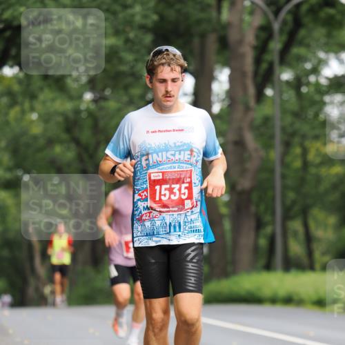13.09.2026 - 21. swb-Marathon Bremen TobiasT http://msf.ph/oto/10269413 13.09.2026 11:36:33 Laufen 21, 26, 42, 195, 1535 meine-sportfotos.de