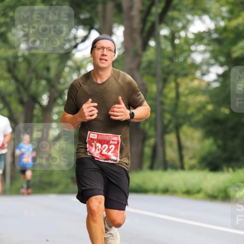 13.09.2026 - 21. swb-Marathon Bremen TobiasT http://msf.ph/oto/10270250 13.09.2026 11:38:27 Laufen 1822 meine-sportfotos.de