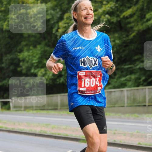 13.09.2026 - 21. swb-Marathon Bremen TobiasT http://msf.ph/oto/10270255 13.09.2026 11:38:42 Laufen 1604, 1003, 9026, 21, 6 meine-sportfotos.de