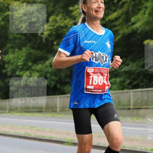 13.09.2026 - 21. swb-Marathon Bremen TobiasT http://msf.ph/oto/10270257 13.09.2026 11:38:42 Laufen 1604, 1003, 21, 26, 8, 950 meine-sportfotos.de
