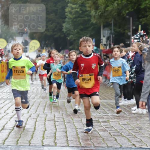 13.09.2026 - Kiel Lauf Yannick Fuchs http://msf.ph/oto/10270915 13.09.2026 08:33:33 Ziel 6073, 6484, 6698, 7959, 10988, 743, 1711, 2477, 3220, 4080, 8602, 8654, 8840, 9418, 9670, 11226, 11404 meine-sportfotos.de