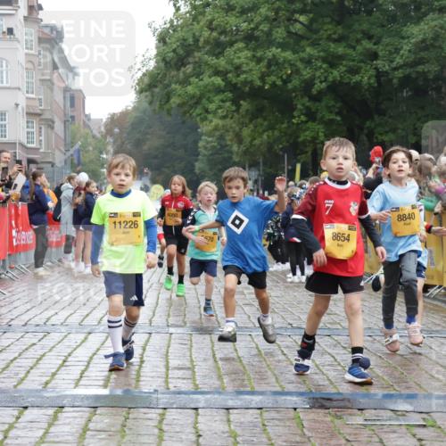 13.09.2026 - Kiel Lauf Yannick Fuchs http://msf.ph/oto/10270956 13.09.2026 08:33:36 Ziel 1711, 6073, 6484, 6698, 7959, 11404, 10988, 743, 2477, 3220, 4080, 8602, 8654, 8840, 9418, 9670, 11008, 11226 meine-sportfotos.de