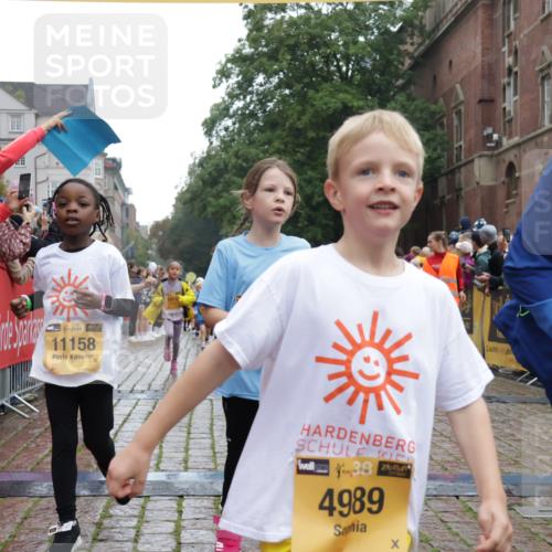 13.09.2026 - Kiel Lauf Yannick Fuchs http://msf.ph/oto/10271802 13.09.2026 08:34:38 Ziel 126, 831, 1623, 1624, 2108, 2276, 2612, 2622, 2641, 3058, 3380, 3953, 4584, 5022, 5625, 5897, 6111, 6369, 7408, 7957, 8423, 8836, 8983, 9167, 9179, 9758, 9765, 9881, 10023, 10106, 10180, 10381, 10923, 11457, 12516, 12549, 138, 657, 720, 1103, 1924, 2140, 2740, 2769, 2851, 3023, 3118, 3277, 4016, 4146, 4417, 4796, 4839, 5099, 5324, 6453, 7042, 7135, 7567, 8179, 8226, 8333, 8478, 8930, 9047, 9211, 9945, 10121, 10713, 10815, 11365, 11572, 12100, 1104, 5579 meine-sportfotos.de