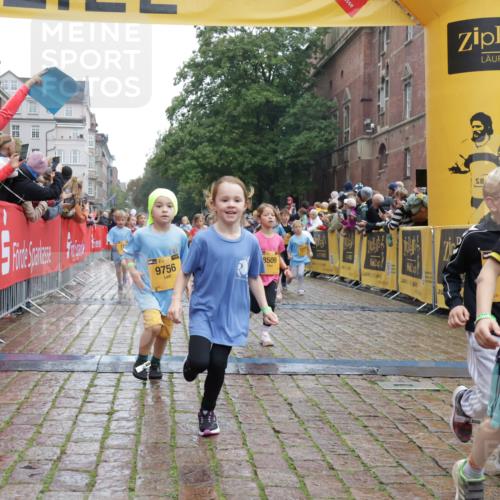 13.09.2026 - Kiel Lauf Yannick Fuchs http://msf.ph/oto/10272007 13.09.2026 08:34:47 Ziel 831, 1104, 1105, 2108, 2276, 2622, 2641, 3953, 4989, 5022, 5579, 5625, 5922, 6335, 6369, 7348, 7382, 8339, 8358, 8499, 8528, 8836, 9167, 9179, 9765, 9881, 10023, 11150, 11158, 11457, 12141, 12352, 12538, 12549, 126, 138, 657, 720, 1623, 1624, 2108, 2612, 2740, 2769, 3023, 3058, 3118, 3277, 3380, 4016, 4417, 4584, 4796, 5099, 5897, 6111, 7042, 7135, 7408, 7957, 8226, 8333, 8423, 8930, 8983, 9047, 9211, 9945, 10713, 10815, 12100, 1103, 9211, 10121 meine-sportfotos.de