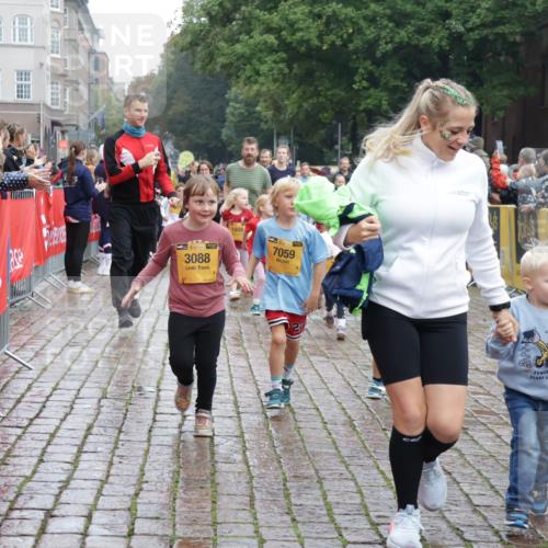 13.09.2026 - Kiel Lauf Yannick Fuchs http://msf.ph/oto/10273777 13.09.2026 08:36:24 Ziel 71, 308, 464, 465, 516, 569, 858, 923, 1407, 1648, 1829, 1875, 2310, 2328, 3434, 3532, 3656, 3689, 4002, 4473, 4495, 4500, 5481, 5486, 5499, 5658, 5842, 6101, 6143, 6470, 6491, 6838, 7128, 7136, 7147, 7225, 7228, 7523, 7629, 7679, 7908, 8228, 8267, 8961, 9625, 9794, 10064, 10111, 10140, 10712, 11355, 11592, 11782, 12239, 12447, 12504, 12645, 119, 440, 569, 690, 740, 741, 832, 858, 1551, 1552, 1690, 1850, 2310, 2328, 2618, 2621, 2882, 2911, 3053, 3149, 4007, 4474, 6022, 6101 meine-sportfotos.de