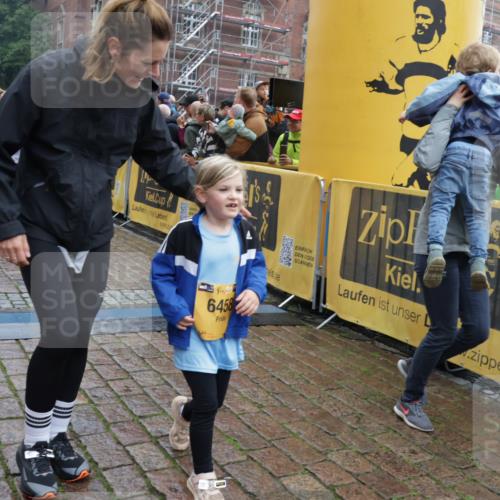 13.09.2026 - Kiel Lauf Yannick Fuchs http://msf.ph/oto/10275065 13.09.2026 08:37:27 Ziel 52, 751, 781, 1233, 2025, 2036, 2567, 3071, 3252, 3262, 4705, 5722, 6272, 6358, 6457, 6624, 7183, 7184, 10800, 11236, 11487, 12066, 12469, 12651, 12657, 12838, 82, 581, 873, 910, 1055, 1283, 2229, 2552, 3495, 3815, 4018, 4705, 5096, 5275, 5288, 5617, 6259, 6440, 6817, 6936, 7146, 7176, 7784, 7838, 8070, 8184, 8211, 8243, 8258, 8471, 8612, 8650, 8653, 8907, 9028, 9233, 9303, 9422, 9586, 9762, 10221, 10714, 11206, 11236, 11563, 11806, 1470 meine-sportfotos.de