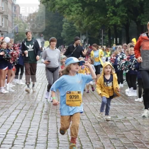 13.09.2026 - Kiel Lauf Yannick Fuchs http://msf.ph/oto/10275326 13.09.2026 08:37:51 Ziel 236, 278, 593, 1214, 1621, 2936, 4490, 5199, 5709, 5887, 7283, 7612, 9887, 10478, 11899, 52, 751, 781, 1212, 1221, 1233, 2025, 2036, 2567, 2858, 3071, 3252, 3262, 3521, 4379, 4705, 5186, 5290, 5722, 6149, 6272, 6358, 6457, 6458, 6624, 7183, 7184, 9941, 10800, 11236, 11487, 12066, 12469, 12470, 12651, 12657, 12838, 1807, 4734, 7477, 8382, 8428, 9791, 9921, 11412, 11810, 12581, 1055, 2229, 4018, 4705, 5617, 5722, 6272, 7146, 8612, 8907, 10800, 11236 meine-sportfotos.de