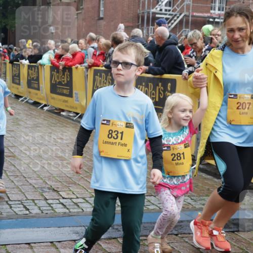 13.09.2026 - Kiel Lauf Yannick Fuchs http://msf.ph/oto/10275534 13.09.2026 08:38:02 Ziel 1807, 2936, 4490, 5709, 7477, 9791, 9921, 11412, 11810, 11899, 52, 236, 278, 593, 1212, 1214, 1221, 1621, 2036, 2858, 3071, 3262, 3521, 4379, 5186, 5199, 5290, 5709, 5887, 6149, 6457, 6458, 6624, 7283, 7612, 9887, 9941, 10478, 11899, 12066, 12470, 12651, 12657, 12838, 281, 4085, 4734, 8382, 8428, 12581, 52, 751, 781, 1233, 2025, 2567, 3252, 3262, 6358, 6624, 7183, 7184, 12066, 12469, 12651, 12657, 12838 meine-sportfotos.de