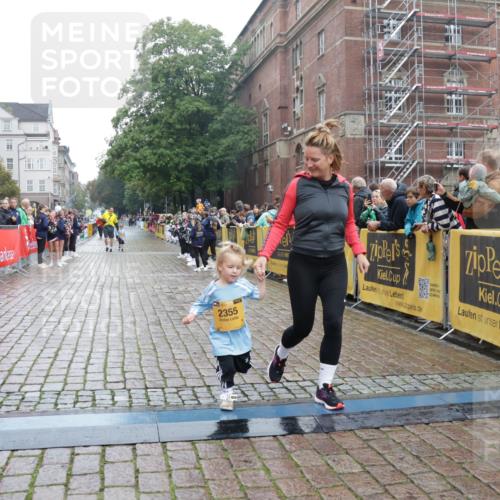 13.09.2026 - Kiel Lauf Yannick Fuchs http://msf.ph/oto/10275819 13.09.2026 08:38:36 Ziel 10005, 281, 4085, 4423, 4734, 7477, 8382, 8428, 9791, 9921, 11412, 11810, 12581, 2355, 9149, 1807, 2936, 7477, 11412 meine-sportfotos.de
