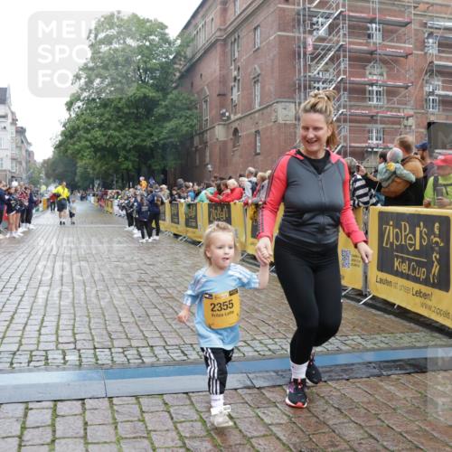 13.09.2026 - Kiel Lauf Yannick Fuchs http://msf.ph/oto/10275839 13.09.2026 08:38:36 Ziel 10005, 281, 4085, 4423, 4734, 7477, 8382, 8428, 9791, 9921, 11412, 11810, 12581, 2355, 9149, 1807, 2936, 7477, 11412 meine-sportfotos.de