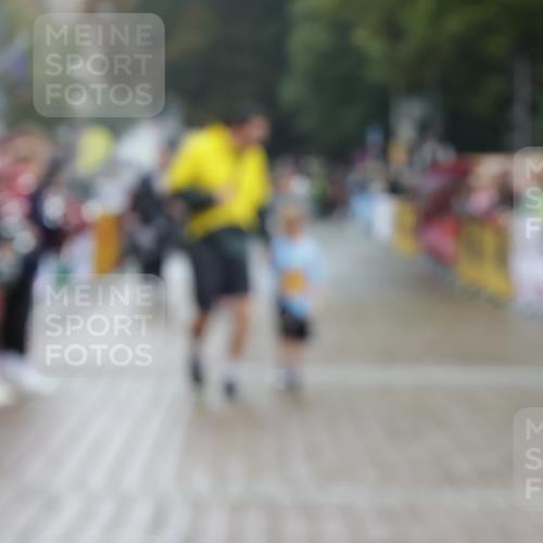 13.09.2026 - Kiel Lauf Yannick Fuchs http://msf.ph/oto/10275844 13.09.2026 08:38:39 Ziel 10005, 281, 4085, 4423, 4734, 8382, 8428, 9791, 9921, 11810, 12581, 2355, 9149, 1807, 7477, 9791, 9921, 11412, 11810 meine-sportfotos.de