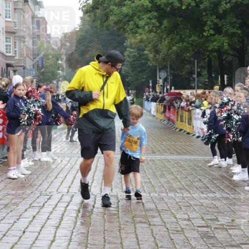 13.09.2026 - Kiel Lauf Yannick Fuchs http://msf.ph/oto/10275863 13.09.2026 08:38:45 Ziel 2355, 9149, 281, 4085, 4423, 4734, 8382, 8428, 10005, 5216, 4085, 4734, 8382, 8428, 9791, 9921, 11810, 12581 meine-sportfotos.de