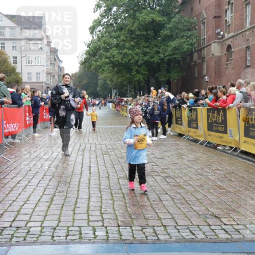 13.09.2026 - Kiel Lauf Yannick Fuchs http://msf.ph/oto/10275922 13.09.2026 08:38:59 Ziel 2355, 5216, 2355, 4423, 9149, 10005, 5267, 4423 meine-sportfotos.de