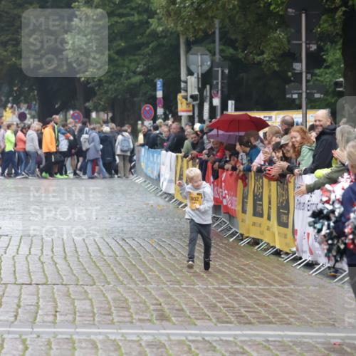 13.09.2026 - Kiel Lauf Yannick Fuchs http://msf.ph/oto/10276055 13.09.2026 08:39:26 Ziel 4733, 5216, 5267, 2355, 9149 meine-sportfotos.de