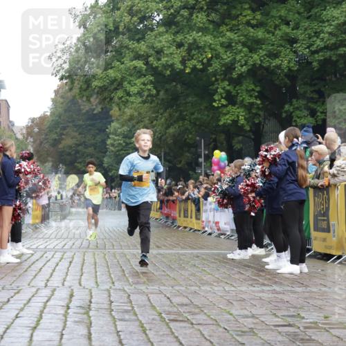 13.09.2026 - Kiel Lauf Yannick Fuchs http://msf.ph/oto/10276348 13.09.2026 08:49:18 Ziel 135 meine-sportfotos.de