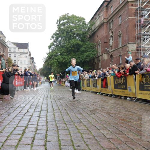 13.09.2026 - Kiel Lauf Yannick Fuchs http://msf.ph/oto/10276390 13.09.2026 08:49:19 Ziel 135 meine-sportfotos.de