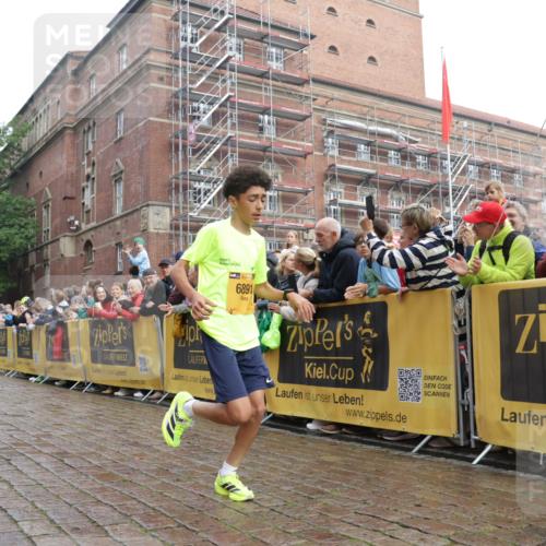 13.09.2026 - Kiel Lauf Yannick Fuchs http://msf.ph/oto/10276480 13.09.2026 08:49:23 Ziel 135, 6891 meine-sportfotos.de