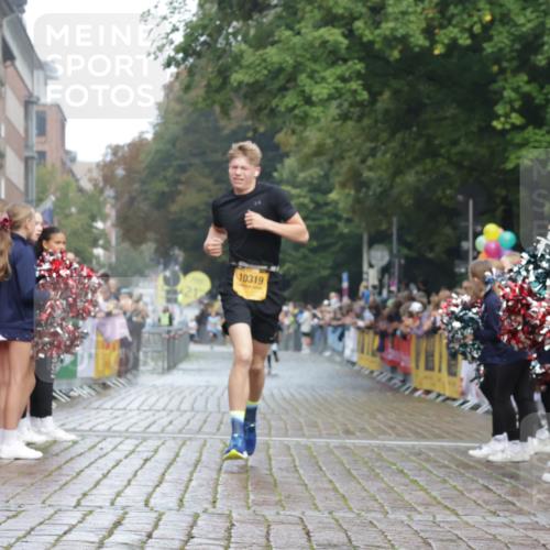 13.09.2026 - Kiel Lauf Yannick Fuchs http://msf.ph/oto/10276515 13.09.2026 08:49:29 Ziel 135, 6891 meine-sportfotos.de