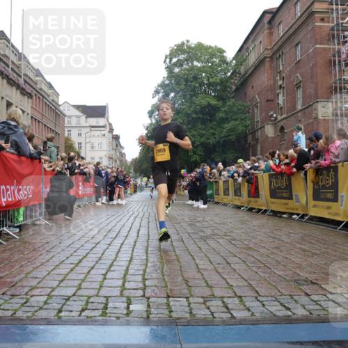 13.09.2026 - Kiel Lauf Yannick Fuchs http://msf.ph/oto/10276711 13.09.2026 08:49:50 Ziel 6891, 10319, 135, 6891, 1710, 2909, 5168, 5258, 8786 meine-sportfotos.de
