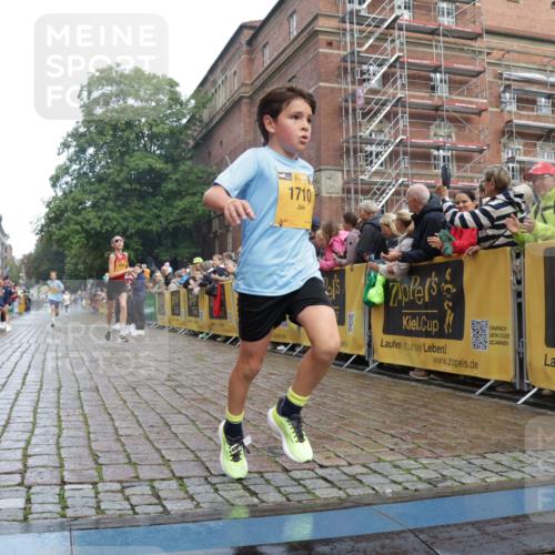 13.09.2026 - Kiel Lauf Yannick Fuchs http://msf.ph/oto/10276764 13.09.2026 08:49:52 Ziel 10319, 135, 6891, 1710, 2909, 5168, 5258, 8786, 11542 meine-sportfotos.de