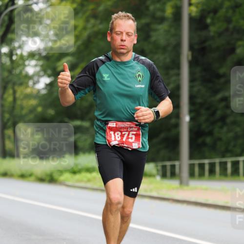 13.09.2026 - 21. swb-Marathon Bremen TobiasT http://msf.ph/oto/10276881 13.09.2026 11:33:34 Laufen 1875 meine-sportfotos.de
