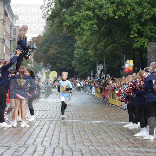 13.09.2026 - Kiel Lauf Yannick Fuchs http://msf.ph/oto/10277029 13.09.2026 08:50:08 Ziel 1710, 2909, 5168, 5258, 8786, 11542, 135, 6891, 10319, 3167, 3487 meine-sportfotos.de