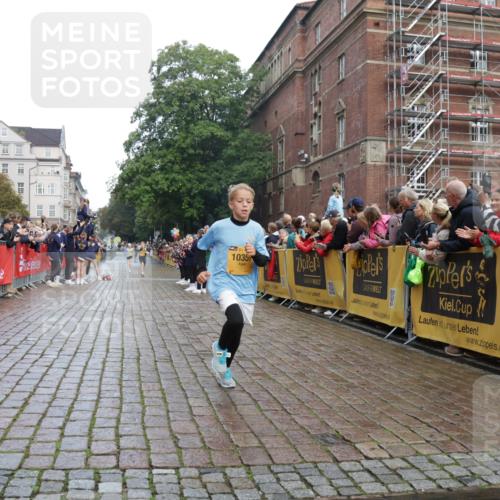 13.09.2026 - Kiel Lauf Yannick Fuchs http://msf.ph/oto/10277068 13.09.2026 08:50:12 Ziel 1710, 2909, 3167, 5168, 5258, 8786, 11542, 135, 5168, 5258, 6891, 10319, 3487, 10359, 135, 6891 meine-sportfotos.de