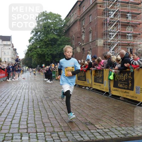 13.09.2026 - Kiel Lauf Yannick Fuchs http://msf.ph/oto/10277076 13.09.2026 08:50:12 Ziel 1710, 2909, 3167, 5168, 5258, 8786, 11542, 135, 5168, 5258, 6891, 10319, 3487, 10359, 135, 6891 meine-sportfotos.de