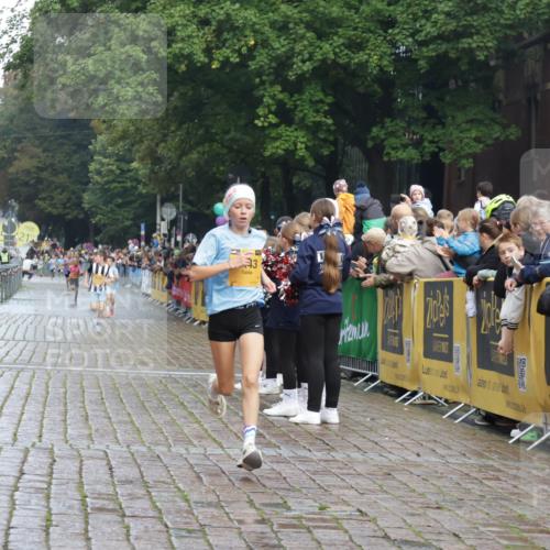 13.09.2026 - Kiel Lauf Yannick Fuchs http://msf.ph/oto/10277181 13.09.2026 08:50:17 Ziel 1710, 3167, 3487, 8786, 11542, 2909, 5168, 5258, 10319, 2443, 7511, 10359, 135, 6891 meine-sportfotos.de