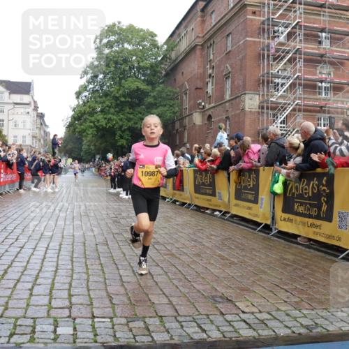 13.09.2026 - Kiel Lauf Yannick Fuchs http://msf.ph/oto/10277418 13.09.2026 08:50:30 Ziel 3487, 7511, 10359, 1710, 2909, 3167, 5168, 5258, 8786, 11542, 497, 2125, 2443, 3106, 5792, 9612, 10987, 10319 meine-sportfotos.de