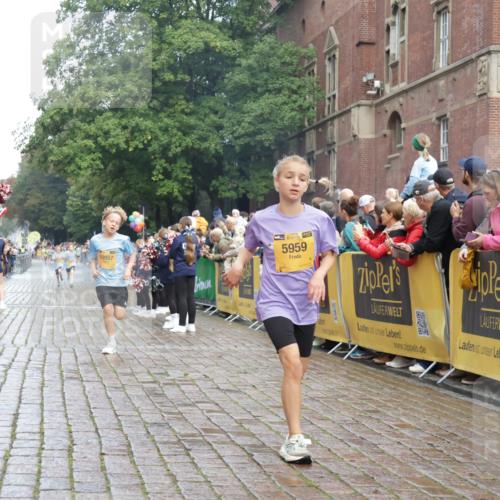 13.09.2026 - Kiel Lauf Yannick Fuchs http://msf.ph/oto/10277496 13.09.2026 08:50:36 Ziel 2443, 7511, 10359, 1710, 2909, 3167, 3487, 5168, 5258, 8786, 11542, 497, 2125, 3106, 5792, 5959, 9612, 10957, 10987, 5168, 5258 meine-sportfotos.de