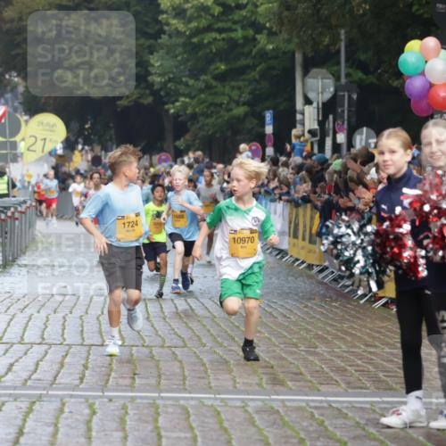 13.09.2026 - Kiel Lauf Yannick Fuchs http://msf.ph/oto/10277673 13.09.2026 08:50:45 Ziel 497, 2125, 2443, 3106, 5792, 9612, 10987, 3167, 3487, 7511, 8786, 10359, 11542, 496, 2343, 5959, 10957, 1710, 2909, 8786, 11542 meine-sportfotos.de