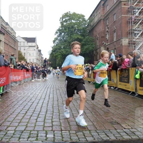 13.09.2026 - Kiel Lauf Yannick Fuchs http://msf.ph/oto/10277730 13.09.2026 08:50:50 Ziel 497, 2125, 3106, 5792, 5959, 9612, 10957, 10987, 2443, 3167, 3487, 7511, 10359, 496, 1724, 2343, 10970, 1710, 3167, 8786, 11542 meine-sportfotos.de