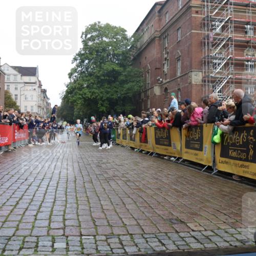 13.09.2026 - Kiel Lauf Yannick Fuchs http://msf.ph/oto/10277754 13.09.2026 08:50:51 Ziel 497, 2125, 3106, 5792, 5959, 9612, 10957, 10987, 2443, 3167, 3487, 7511, 10359, 496, 1724, 2343, 10970, 11688, 3167, 8786, 11542 meine-sportfotos.de