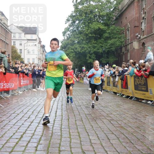 13.09.2026 - Kiel Lauf Yannick Fuchs http://msf.ph/oto/10278180 13.09.2026 08:51:10 Ziel 1238, 1724, 5010, 7033, 10463, 10970, 11688, 496, 497, 2125, 2343, 2443, 3106, 5792, 5959, 9612, 10957, 10987, 444, 909, 3683, 4159, 4741, 5211, 5439, 5906, 6699, 8657, 8883, 9379, 9929, 2443, 7511, 10359 meine-sportfotos.de