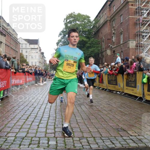 13.09.2026 - Kiel Lauf Yannick Fuchs http://msf.ph/oto/10278201 13.09.2026 08:51:11 Ziel 1238, 1724, 4159, 5010, 7033, 10463, 10970, 11688, 496, 497, 2125, 2343, 2443, 3106, 5792, 5959, 9612, 10957, 10987, 444, 909, 3683, 4741, 5211, 5439, 5906, 6699, 8206, 8657, 8883, 9379, 9929, 2443, 7511, 10359 meine-sportfotos.de