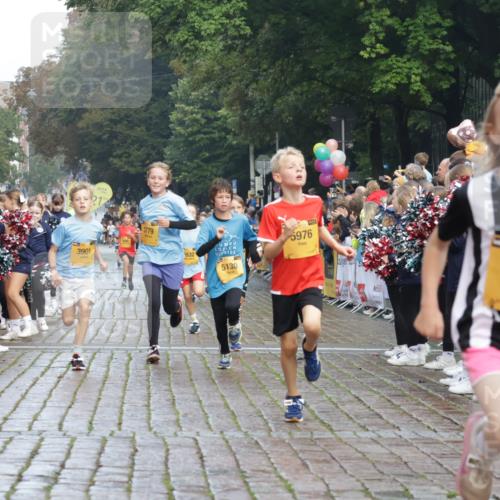 13.09.2026 - Kiel Lauf Yannick Fuchs http://msf.ph/oto/10278318 13.09.2026 08:51:18 Ziel 909, 1238, 3683, 4159, 4741, 5010, 5211, 7033, 10463, 11688, 496, 497, 1724, 2125, 2343, 3106, 5959, 9612, 10957, 10970, 10987, 444, 1243, 3901, 5130, 5439, 5793, 5906, 5976, 6699, 8206, 8657, 8883, 9379, 9929, 497, 2125, 2443, 3106, 5792, 9612 meine-sportfotos.de
