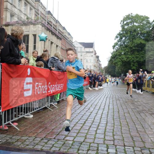13.09.2026 - Kiel Lauf Yannick Fuchs http://msf.ph/oto/10278654 13.09.2026 08:51:37 Ziel 1243, 3779, 3901, 5130, 5439, 5793, 5906, 5976, 6532, 6699, 7521, 8206, 8538, 8657, 9379, 9929, 12467, 444, 909, 1238, 1724, 3683, 4159, 4741, 5010, 5211, 5439, 7033, 8883, 9929, 10463, 10970, 11688, 1210, 1572, 2020, 5169, 5580, 6205, 7171, 8543, 8700, 11448, 12102, 496, 2343 meine-sportfotos.de