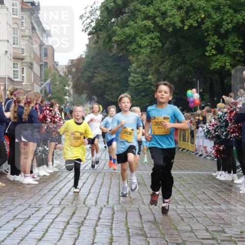 13.09.2026 - Kiel Lauf Yannick Fuchs http://msf.ph/oto/10278720 13.09.2026 08:51:41 Ziel 1210, 1243, 3779, 3901, 5130, 5580, 5793, 5976, 6532, 7521, 8206, 8538, 11448, 12467, 444, 909, 1238, 1724, 3683, 4159, 4741, 5010, 5211, 5439, 5906, 6699, 7033, 8206, 8657, 8883, 9379, 9929, 10463, 10970, 11688, 1572, 2020, 3392, 3538, 3557, 5169, 6205, 7171, 8543, 8700, 12102, 496, 1724, 2343, 10970 meine-sportfotos.de
