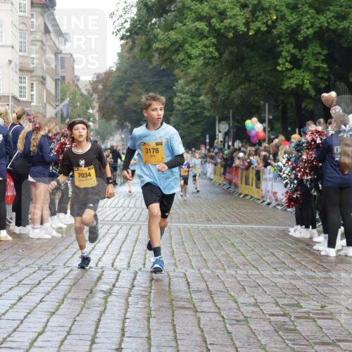 13.09.2026 - Kiel Lauf Yannick Fuchs http://msf.ph/oto/10278923 13.09.2026 08:51:52 Ziel 1210, 1572, 2020, 5169, 5580, 6205, 7171, 8543, 8700, 11448, 12102, 12467, 444, 909, 1243, 3683, 3779, 3901, 4741, 5130, 5211, 5439, 5793, 5906, 5976, 6532, 6699, 7521, 8206, 8538, 8657, 8883, 9379, 9929, 12467, 2015, 3178, 3392, 3538, 3557, 5810, 6372, 7034, 8477, 8736, 10826, 11608, 909, 1238, 3683, 4159, 5010, 7033, 10463, 11688 meine-sportfotos.de