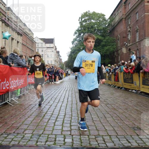 13.09.2026 - Kiel Lauf Yannick Fuchs http://msf.ph/oto/10278996 13.09.2026 08:51:54 Ziel 1210, 1572, 2020, 5169, 5580, 6205, 7171, 8543, 8700, 12102, 444, 909, 1243, 3683, 3779, 3901, 4741, 5130, 5211, 5439, 5580, 5793, 5906, 5976, 6532, 6699, 7521, 8206, 8538, 8657, 8883, 9379, 9929, 11448, 12467, 2015, 3178, 3392, 3538, 3557, 5810, 6372, 7034, 8477, 8736, 10826, 11608, 909, 1238, 3683, 4159, 4741, 5010, 5211, 7033, 10463 meine-sportfotos.de
